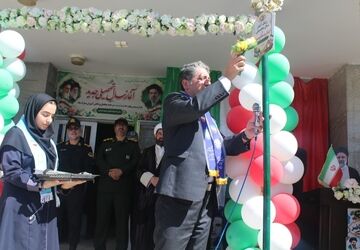 آغاز سال تحصیلی با نواخته شدن زنگ مهر و مقاومت 