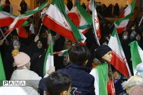 حضور پرشور مردم شهید پرور شهرستان فیروزکوه در پنجاه و چهارمین شب تجمعات 