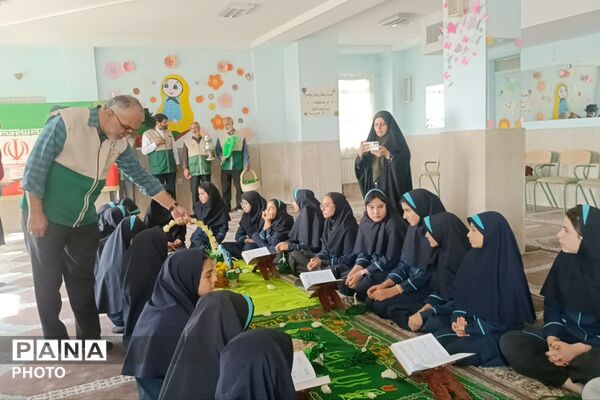 نخستین چهارشنبه امام‌رضایی با حضور خادمان آستان قدس