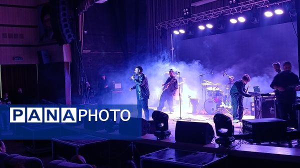 کنسرت محمد علیزاده در جشنواره موسیقی فجر خراسان رضوی 