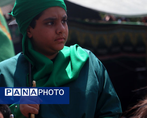 مراسم عزاداری و تعزیه‌خوانی روز عاشورا در روستای ده بالای تفت