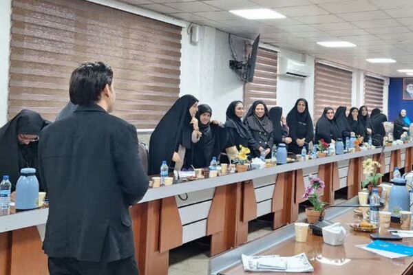 برگزاری جلسه با مدیران مدارس با محوریت طرح میدان پویا