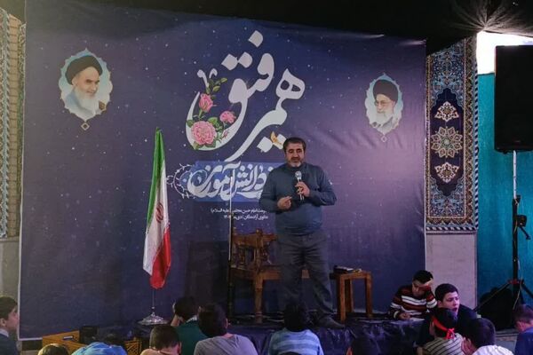 اعتکاف یعنی پاکی و صمیمیت 