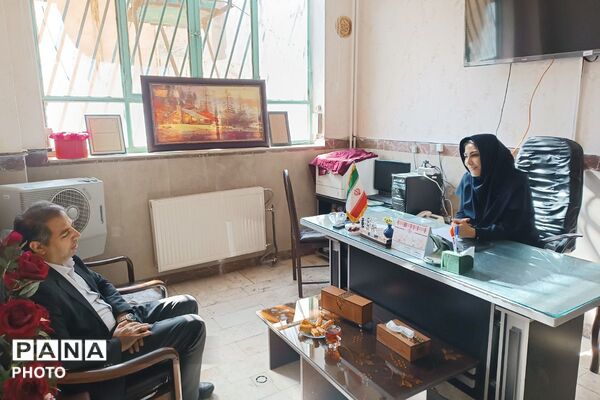 جشن مهر در دبیرستان ایثار و دبیرستان توحید یک شهر قدس