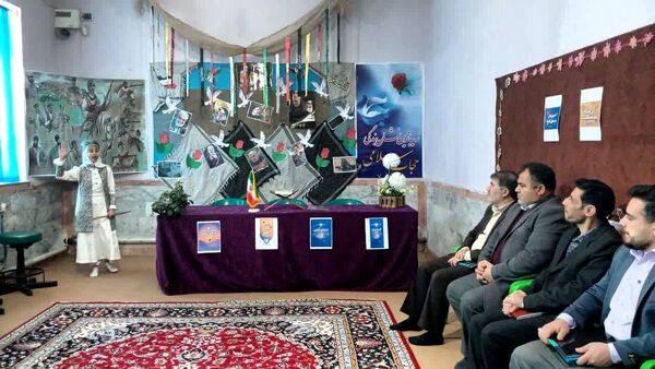 برگزاری نمایشگاه هفته هنرهای مدرسه (ماها) در آموزشگاه نمونه دولتی فدک فاروج