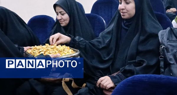 جشن میلاد حضرت زینب(س) و روز پرستار در سالن ارشاد حاجی‌آباد