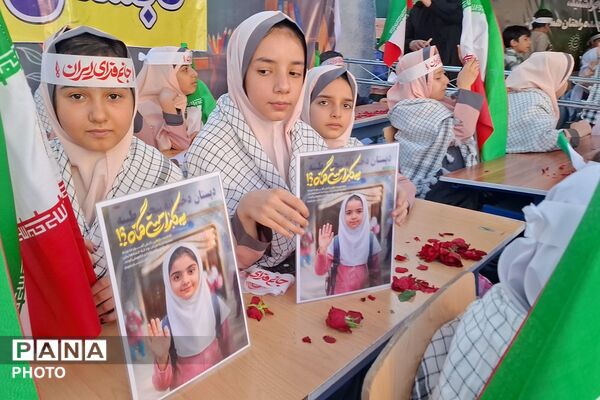 «جانفدایان ایران»؛ شکوه همدلی ۱۱۰ هزار نفر در یک قاب