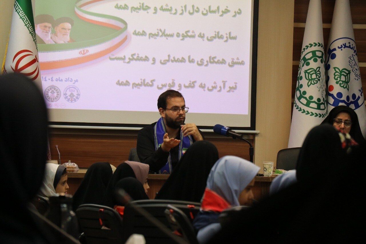 مشهد میزبان نشست قائم مقام سازمان دانش آموزی با خبرنگاران پانا