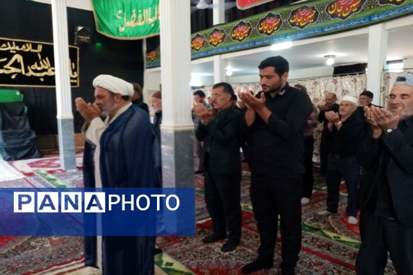 نماز جمعه در مسجد ابوالفضل شهر تیتکانلو