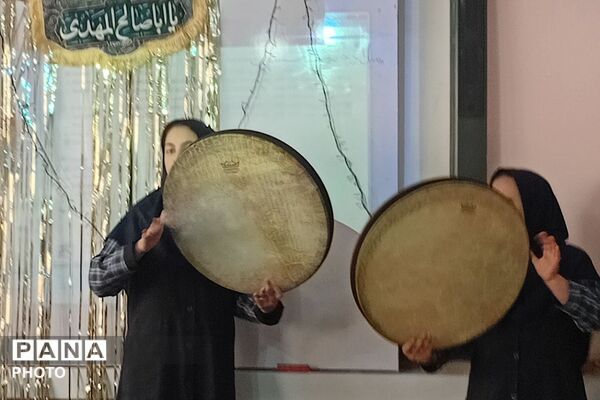 حضور دانش آموزان مدارس حاتم، مجتهده امین و محمد علی تحصیلی در جشن ولادت حضرت زینب (س)
