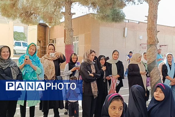 برگزاری جشن شکوفه های کلاس اولی در مدارس میقات و حضرت معصومه (س) منطقه پردیس 