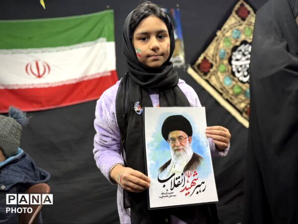 حماسه حضور دهه نودی‌های تفت در سوگ رهبر شهید