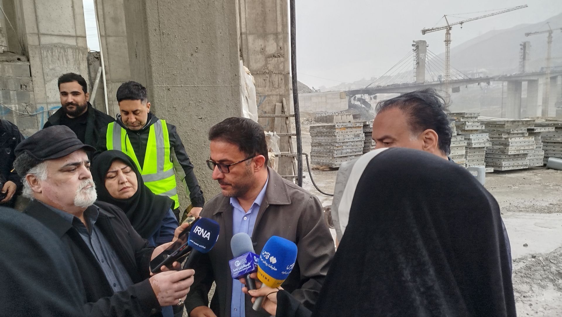 پل b1نماد مقاومت و مظلومیت ایران 