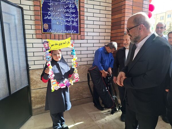 افتتاح 2 مدرسه جدید در شهرک وحدت نگارستان  در البرز 