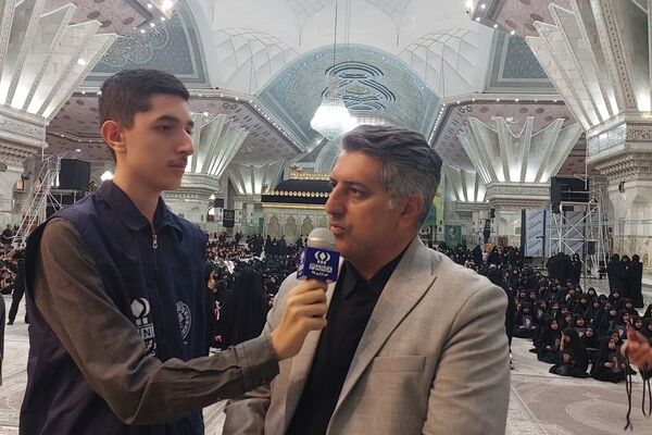 همخوانی سه هزار دانش‌آموز در مرقد امام، آغازگر بسته فرهنگی ویژه مراسم تشییع رهبر شهید است