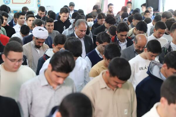 آیین نواخته شدن زنگ نماز در مدارس آذربایجان شرقی با حضور معاون آموزش متوسطه وزارت آموزش و پرورش