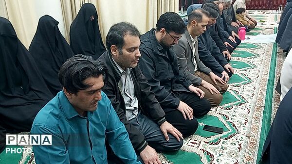  محفل انس با قرآن کریم در اداره آموزش و پرورش نیشابور 