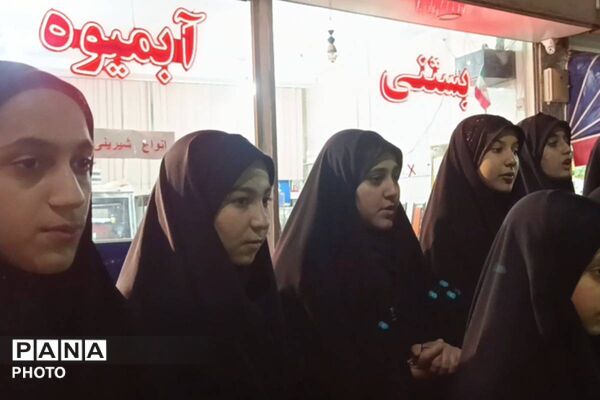 تجمع خودجوش مردم مسکن مهر رودهن در محکومیت آمریکا و اسرائیل