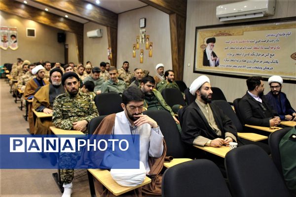 تجلیل از خادمان و فرهنگ‌یاران نماز در قم