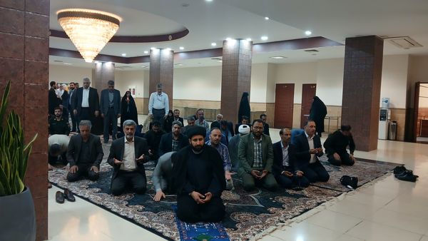 معلم قلب تپنده پایتخت دانایی