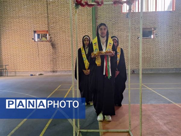 جشن پویایی و نشاط در مدرسه فاطمیه حاجی‌آباد