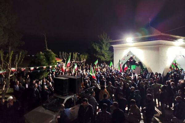 تجمع مردمی شهر صباشهر برای بیعت با رهبری 