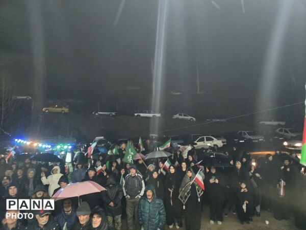 میثاق دوباره مردم روستای تکیه سپهسالار بخش آسارا با رهبر انقلاب