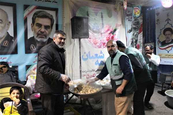 شور و عشق زائران جشن نیمه شعبان در قم