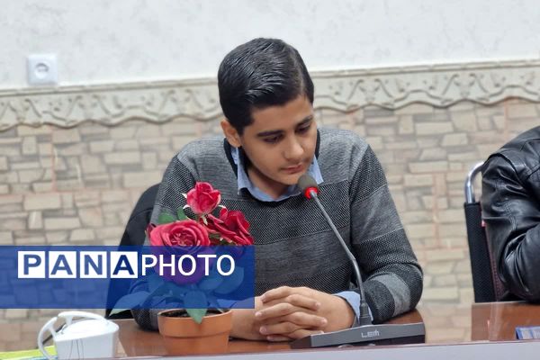 جلسه هم‌افزایی و توانمندسازی دانش‌آموزان جدیدالورود خبرگزاری پانا قرچک