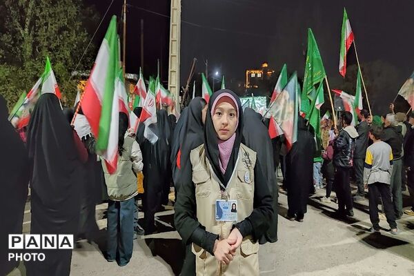 جهاد حضور در خیابان ادامه دارد