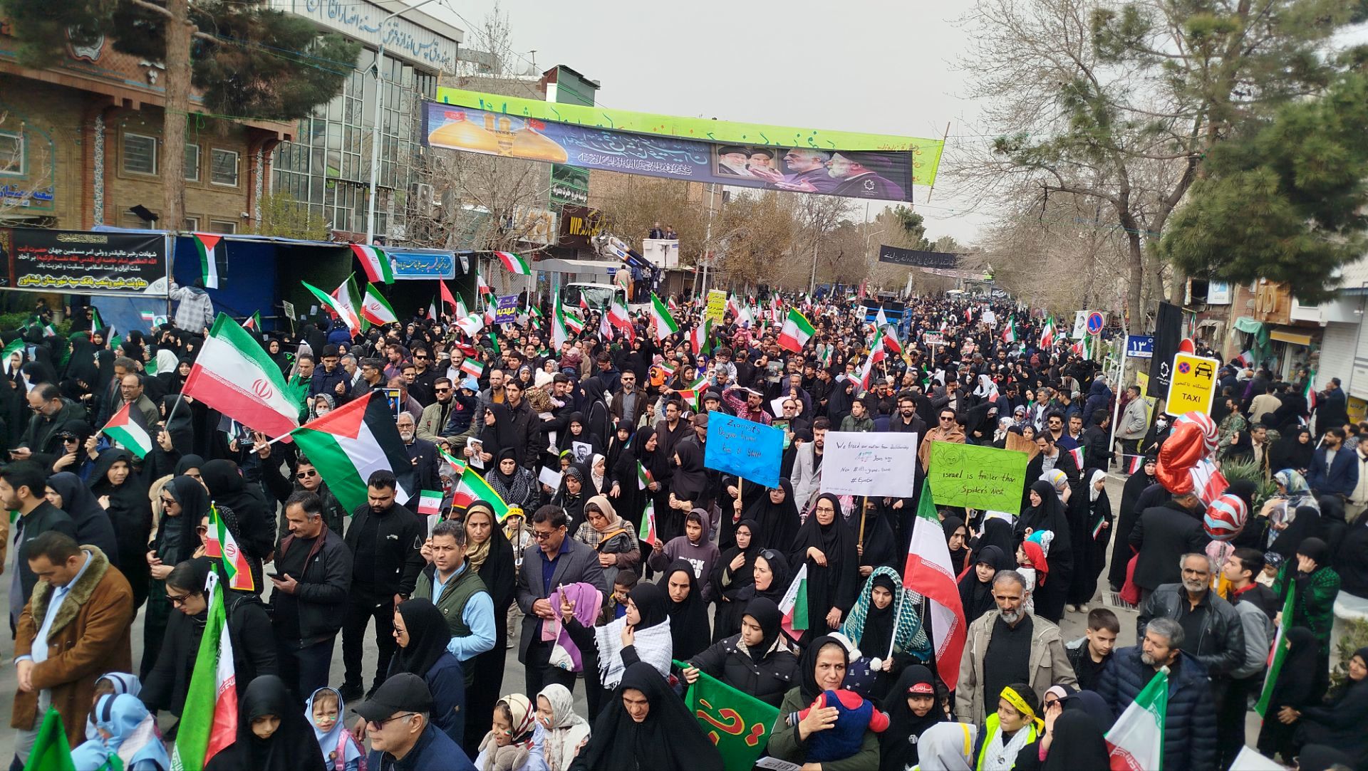راهپیمایی روزجهانی قدس باحضور پرشور مردم در شهرستان نیشابور