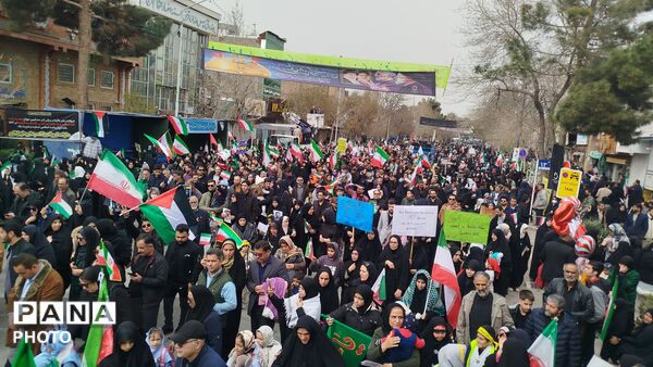 راهپیمایی روزجهانی قدس باحضور پرشور مردم در شهرستان نیشابور