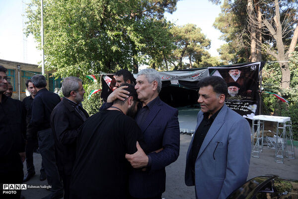 بازدید رئیس دانشگاه فرهنگیان از موکب‌های پذیرای زائرین