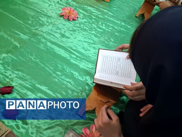 نگاهی به محفل انس با قرآن مدرسه شهید مدرس ناحیه۳ تبریز
