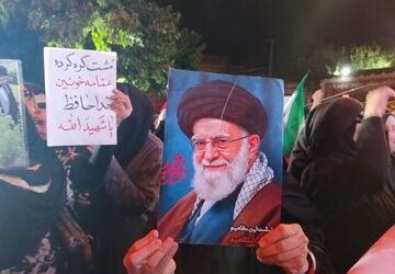 اجتماع بزرگ گرامیداشت رهبر شهید در میدان ابوذر