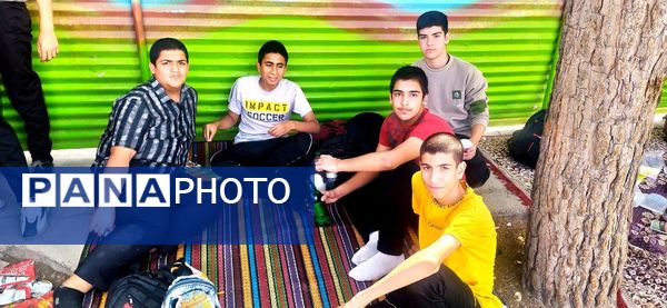 المپیاد درون مدرسه‌ای دبیرستان میثاق کاشمر 