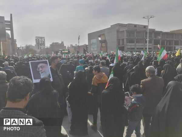 اجتماع بزرگ مردم مشهد در روز شهادت رهبر عظیم الشان انقلاب 