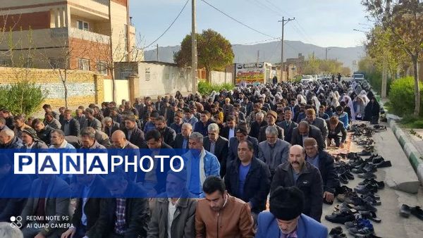 نماز عید فطر در مسجد صاحب الزمان روستای گزکوه
