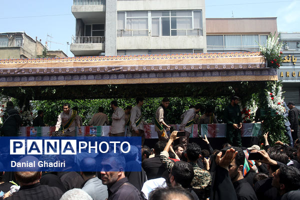 مراسم تشییع پیکر شهدای خدمت در تهران