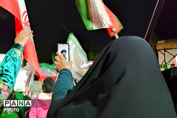 مقاومت در خیابان‌های شهر بار ادامه دارد