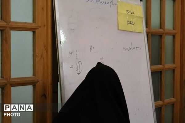  بازدید مدیرکل آموزش و پرورش استان یزد از کلاس‌های جهادی مسجد ملا اسماعیل 
