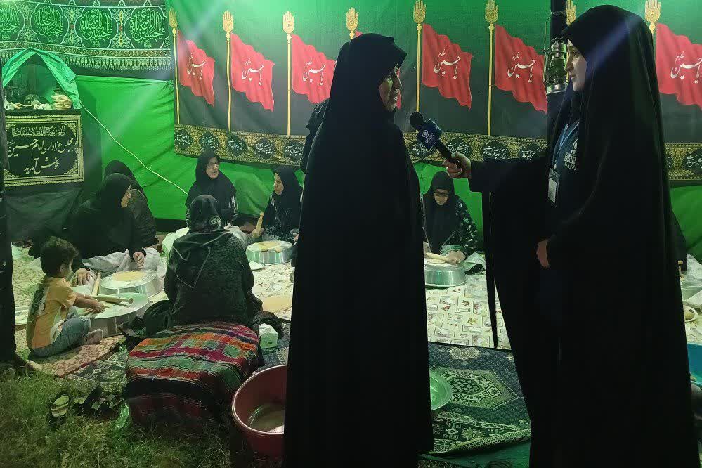 پختن نان در موکب ها ، سبب جذب کودکان ونوجوانان وترویج فرهنگ عاشورایی می‌شود 