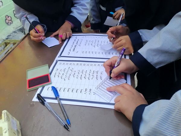 مراسم انتخابات شورای دانش آموزی در دبیرستان ناهید نخودی 