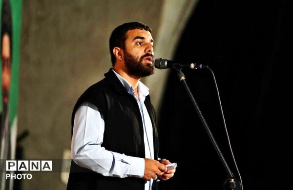 پژواک همبستگی در حریم دانش