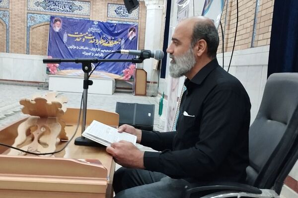 برگزاری مراسم پرفیض دعای عرفه در مصلی باقرشهر 
