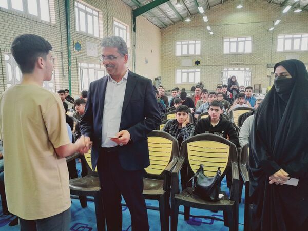 اردوی توانمندسازی دانش‌آموزان پسر همیار مشاوران در بوشهر