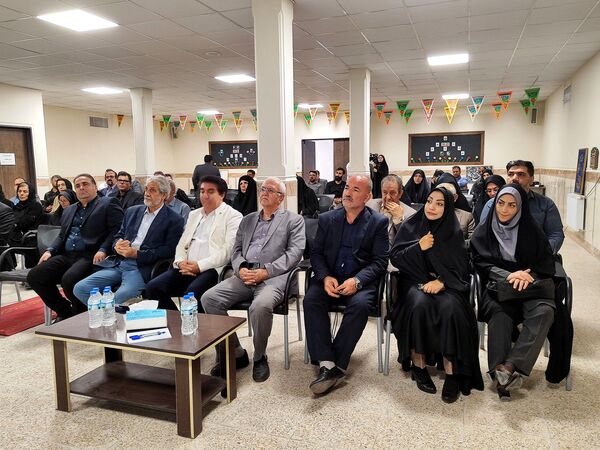 خشت‌گذاری همزمان ۳ باب مدرسه خیری مشارکتی 12 کلاسه در فردیس