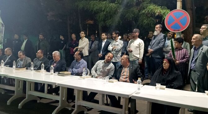 از میز خدمت تا گلایه از غیبت برخی مسئولان بخش رودهن در تجمعات شبانه
