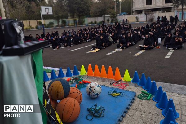 المپیاد ورزشی درون‌مدرسه‌ای؛ نشاط و رقابت در دبیرستان دخترانه بعثت ۲ 