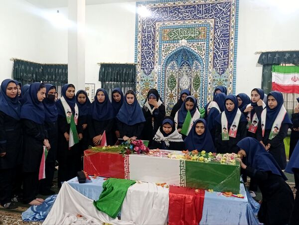 آیین استقبال و تشییع شهدای گمنام